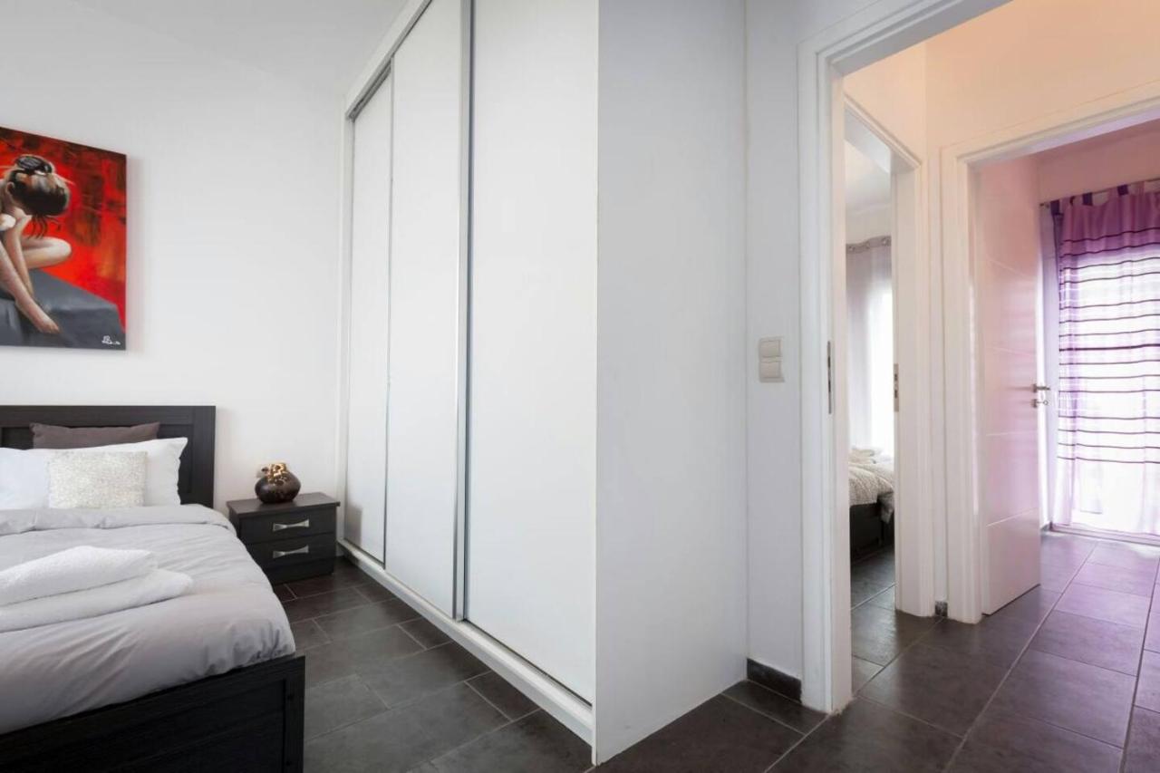 דירות אתונה Renovated Flat With Acropolis View מראה חיצוני תמונה
