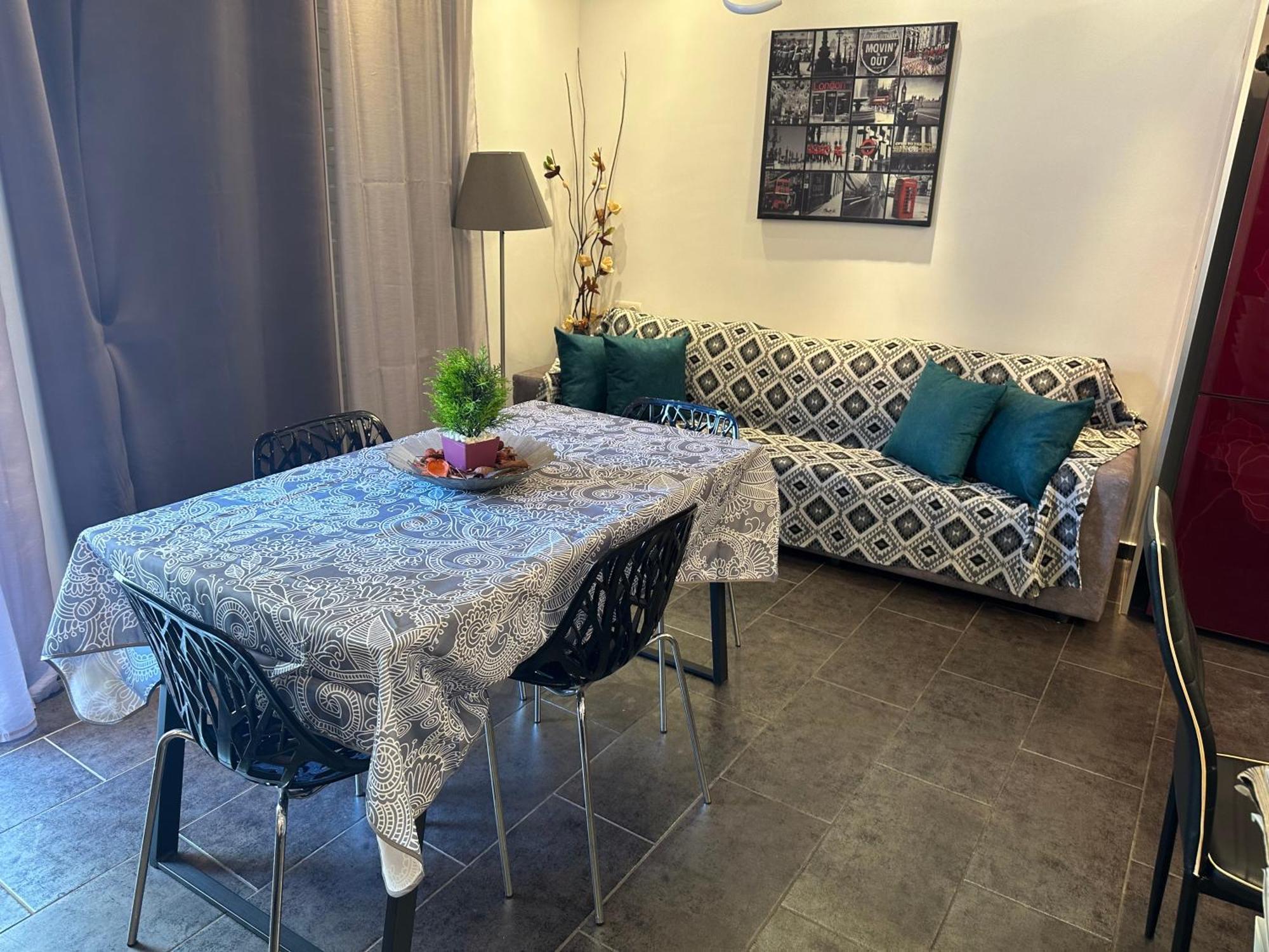 דירות אתונה Renovated Flat With Acropolis View מראה חיצוני תמונה